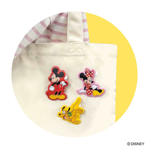 ディズニー　ダイカットバッジ