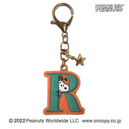 PEANUTS(ピーナッツ)　チャームつき　刺繍アルファベットキーホルダー（R）
